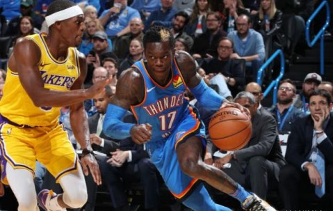 开云体育官方-浓眉哥意外战胜巴塞罗那，锐不可当引爆全场！引发球迷热议(浓眉哥比赛视频)