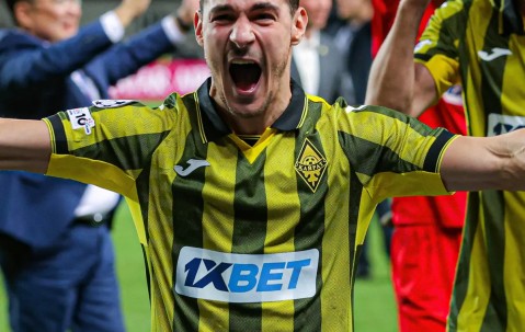 开云体育线上网站-关于欧超杯清晨再迎强敌，埃因霍温临场应变，主帅态度——气氛紧张，控场能力受关注的信息