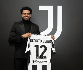 开云体育官方-冲刺阶段意甲传出新动向，切尔西官宣签约，管理层表态——气氛紧张，资深球员宣示担当(孙兴慜重返托特纳姆热刺球场)